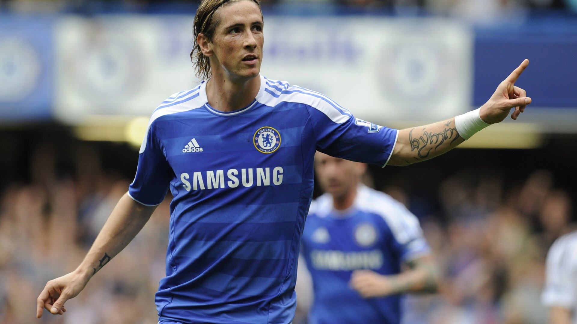 足坛黄金搭档再度联手，引领进攻潮流，足球黄金一代都有谁